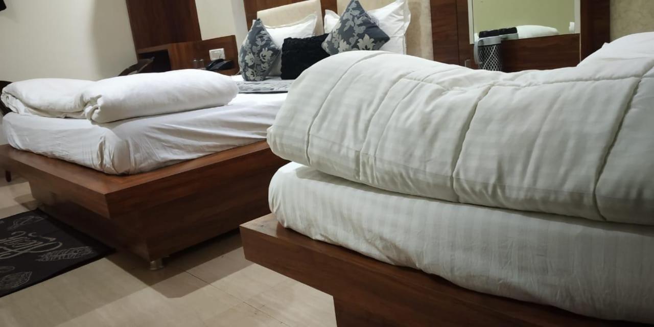 Adb Rooms Udhav Palace New Delhi Extérieur photo