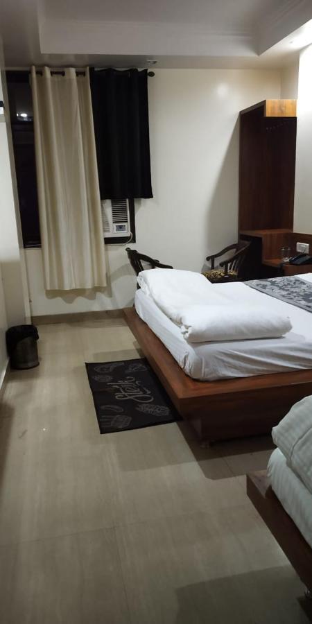 Adb Rooms Udhav Palace New Delhi Extérieur photo