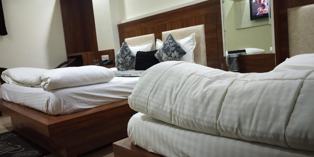 Adb Rooms Udhav Palace New Delhi Extérieur photo