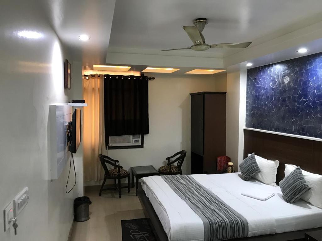 Adb Rooms Udhav Palace New Delhi Extérieur photo