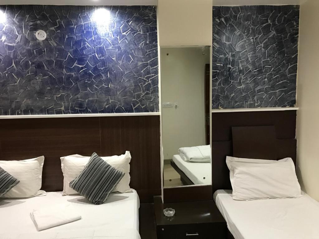 Adb Rooms Udhav Palace New Delhi Extérieur photo
