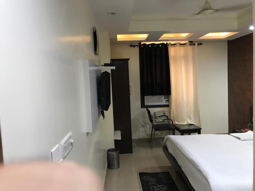 Adb Rooms Udhav Palace New Delhi Extérieur photo
