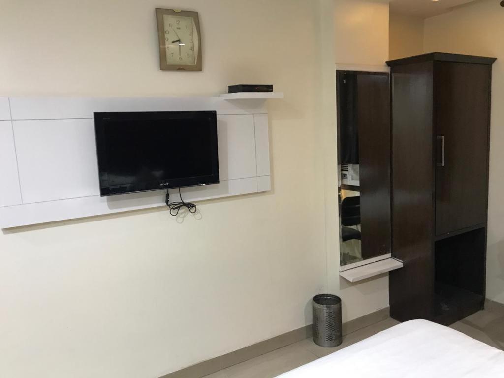 Adb Rooms Udhav Palace New Delhi Extérieur photo
